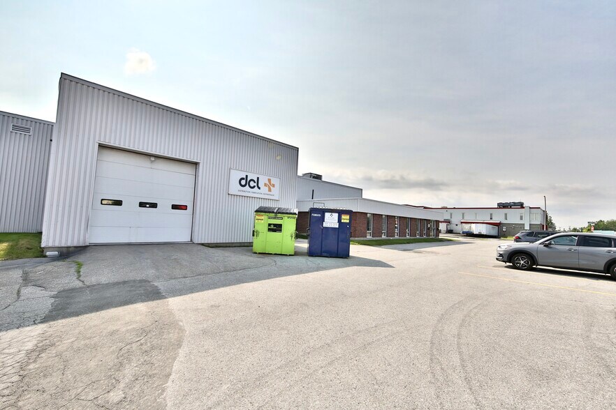 More Photos Of 5530 Av Trudeau, Saint-hyacinthe Manufacturing For Lease