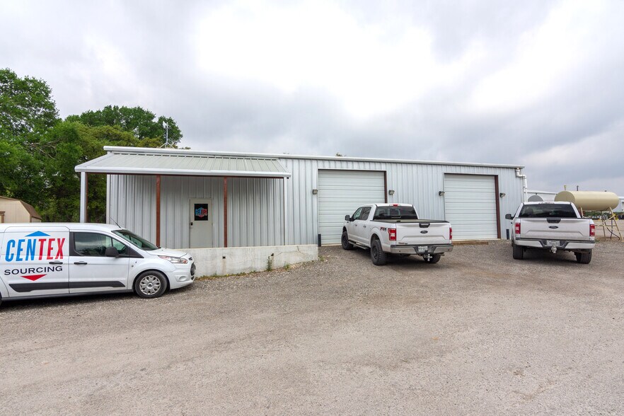 More Photos Of 2520 W Highway 290, Dripping Springs Light Manufacturing For Sale