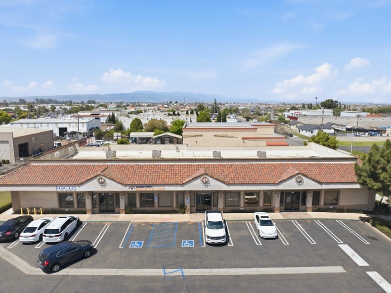 More Photos Of , Santa Maria General Retail For Sale