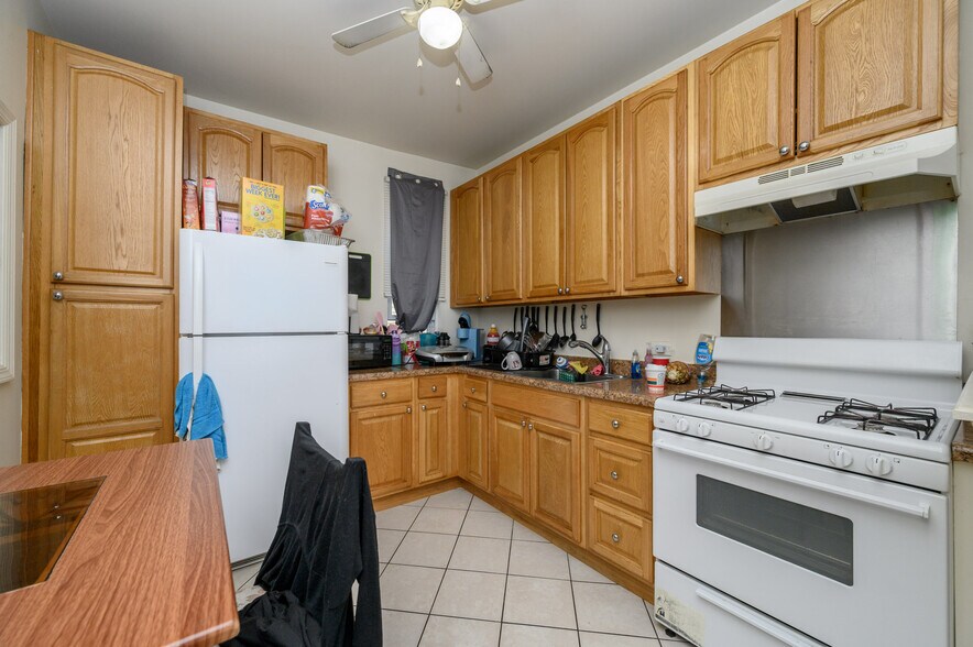 More Photos Of 200 Central Ave, Hackensack Storefront Retail Residential For Sale