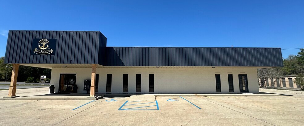 More Photos Of 18 C.M. Rambo Dr, Saraland Coworking Space