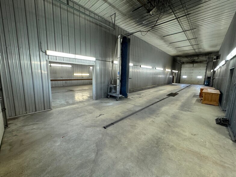 More Photos Of 1015 N 9th Ave, Brandon Industrial For Lease