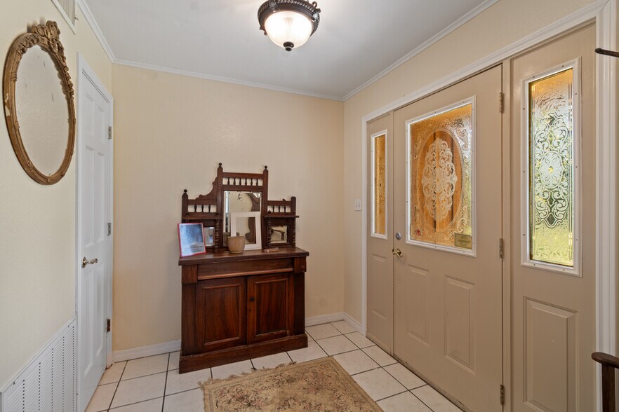 More Photos Of 750 N US Highway 287, Palestine Multifamily For Sale