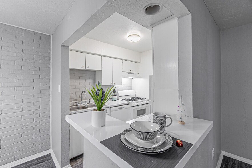 More Photos Of 4635 W Gore Blvd, Lawton Apartments For Sale