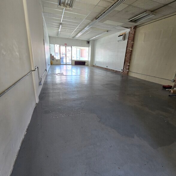 More Photos Of 4740 Whittier Blvd, East Los Angeles General Retail For Lease