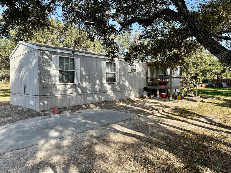 More Photos Of 1524 16th St, Rockport Manufactured Housing Mobile Home Park For Sale