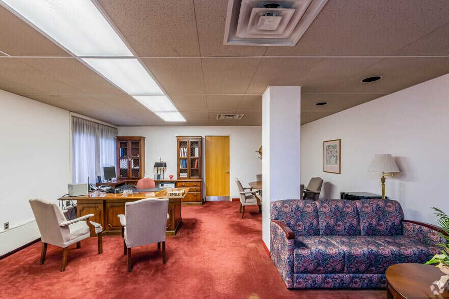 More Photos Of 651 Fourth Ave, New Kensington Hospital For Sale