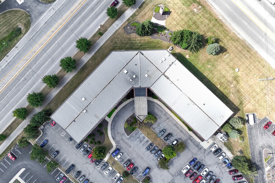 More Photos Of 7230 Engle Rd, Fort Wayne Medical For Lease