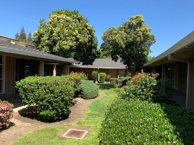 More Photos Of 665 S Knickerbocker Dr, Sunnyvale Medical For Lease