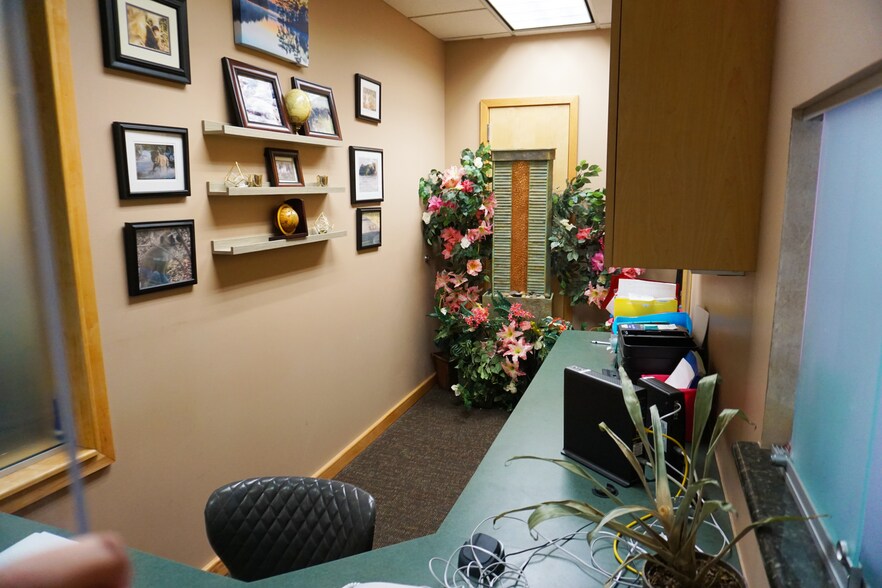 More Photos Of 162 Adams St, Denver Office For Lease