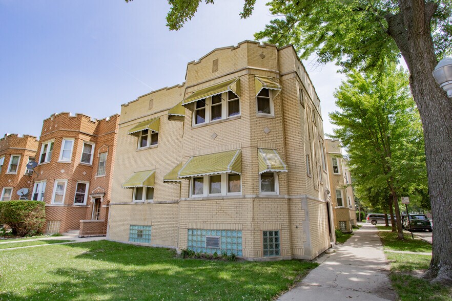 Primary Photo Of 2903 N Linder Ave, Chicago Apartments For Sale
