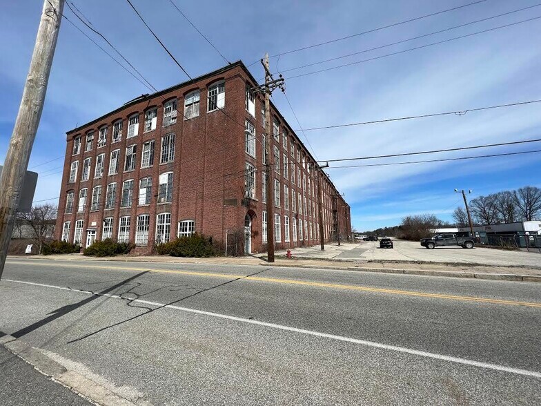 More Photos Of 20 Privilege St, Woonsocket Manufacturing For Sale