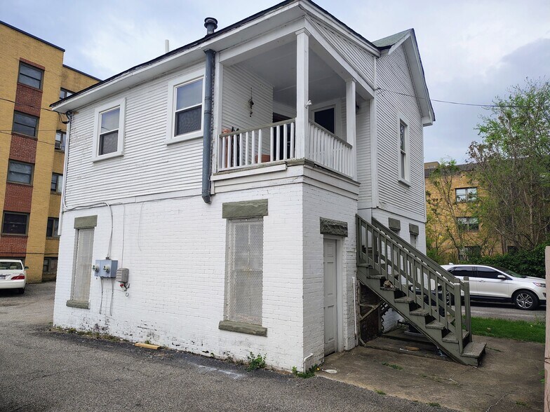 More Photos Of 1337 Virginia St, Charleston Office For Sale