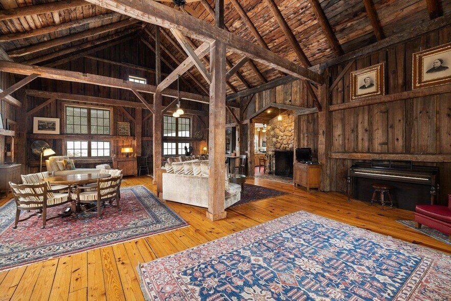 More Photos Of 507 Benson Rd, Manchester Center Specialty For Sale