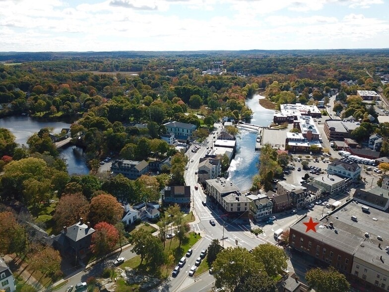 More Photos Of 2 Central St, Ipswich Storefront Retail Office For Sale