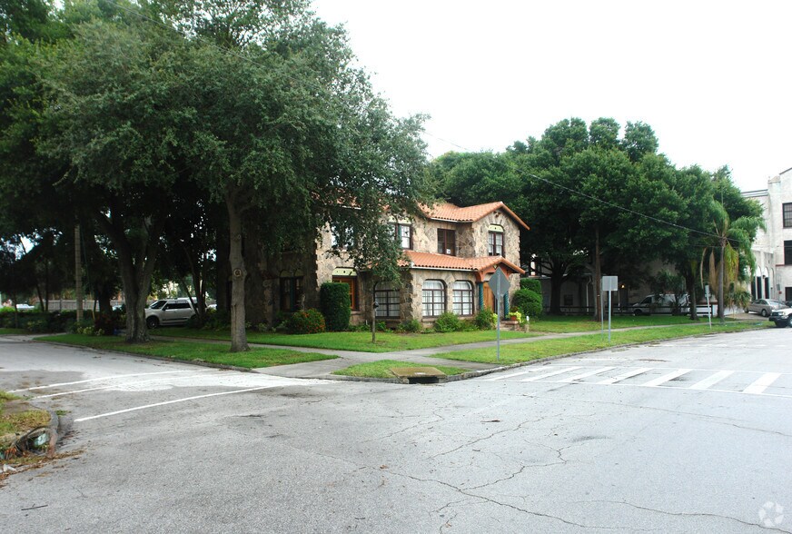 More Photos Of 250 Mirror Lake Dr N, Saint Petersburg Office For Sale