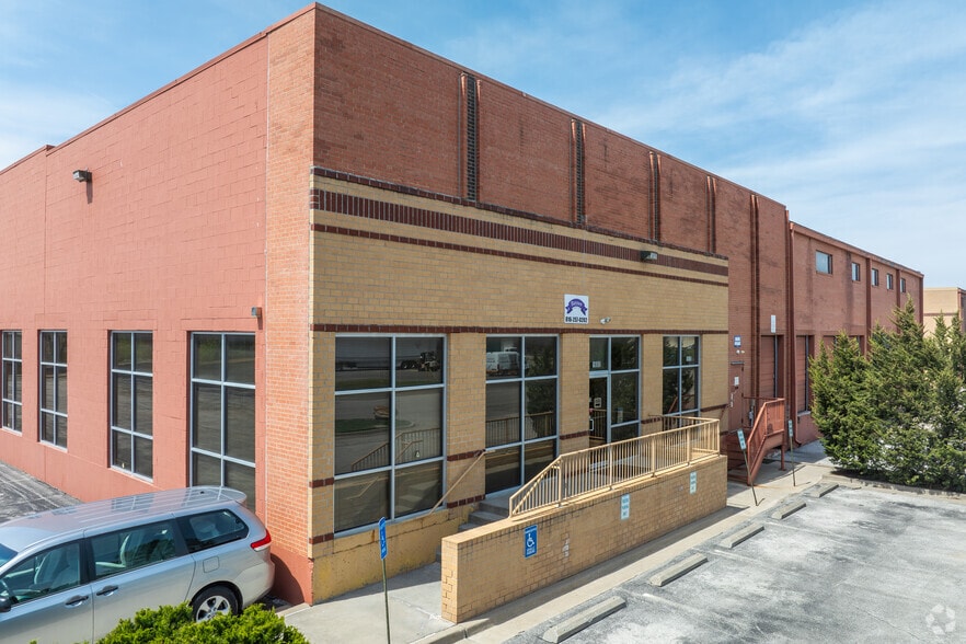 Primary Photo Of 1600-1840 Vernon St, North Kansas City Warehouse For Lease