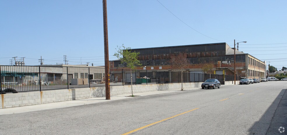 More Photos Of 4355 Fruitland Ave, Vernon Warehouse For Lease