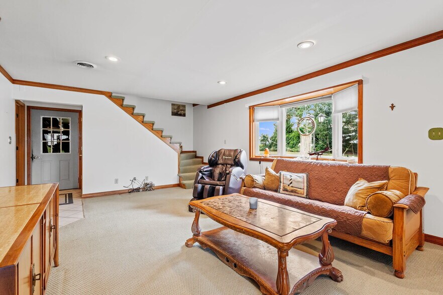 More Photos Of 2507 E 1100 N, Demotte Apartments For Sale