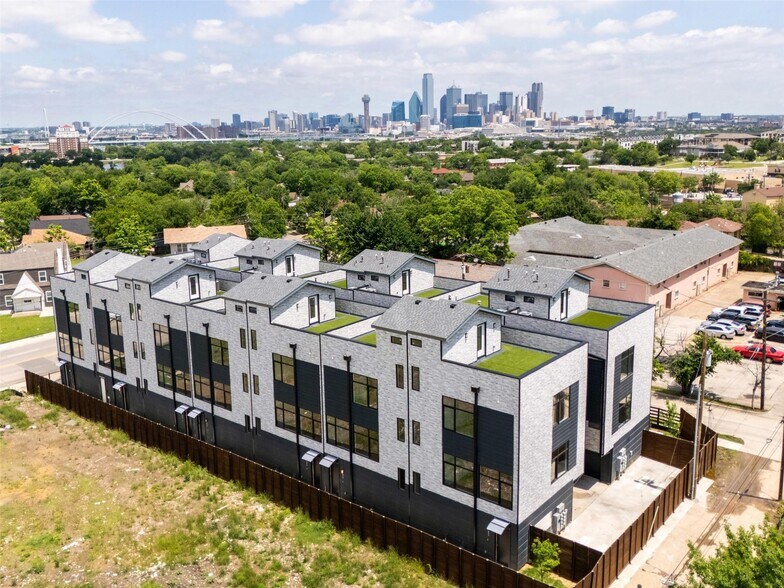 Primary Photo Of 426-430 E 8th St, Dallas Apartments For Sale