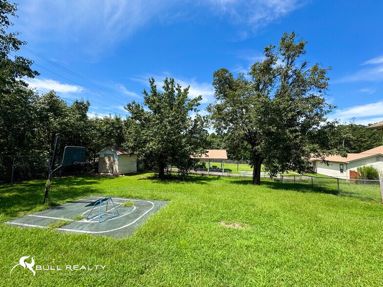 More Photos Of 2721 Highway 138 E, Jonesboro Daycare Center For Lease