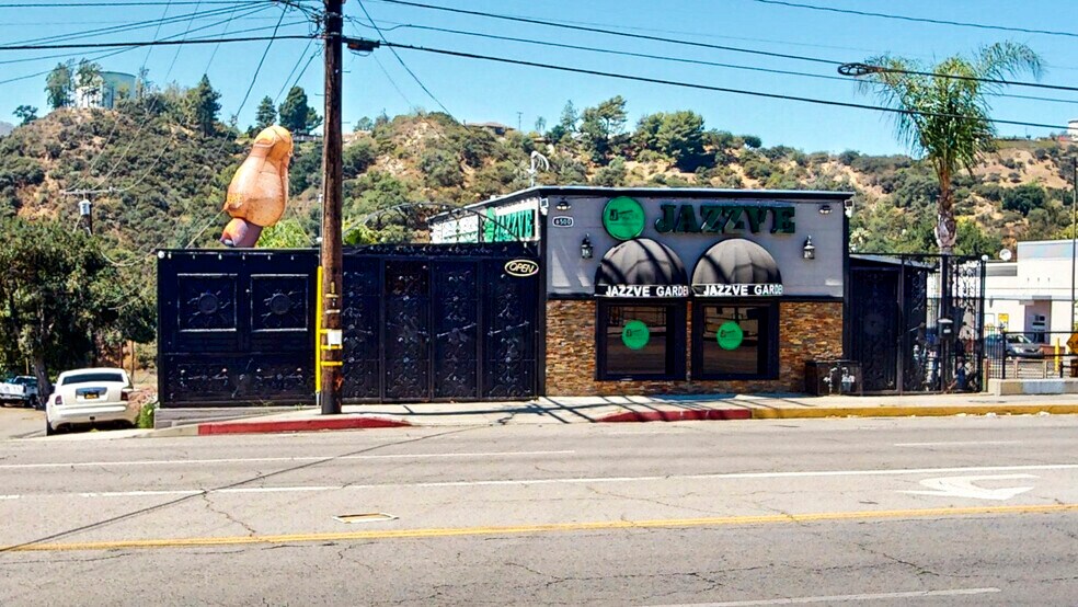 More Photos Of 6500 Foothill Blvd, Tujunga Restaurant For Sale