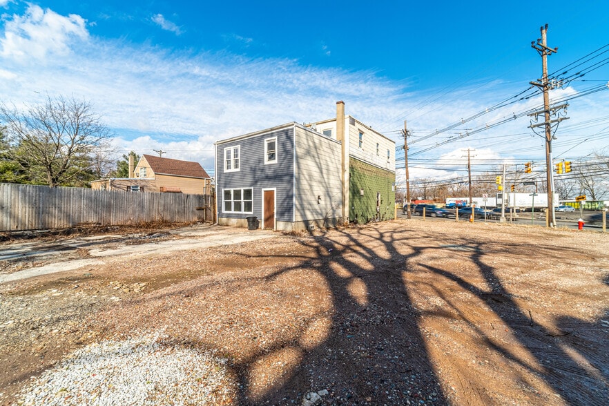More Photos Of 15-17 Henry St, Secaucus Land For Sale