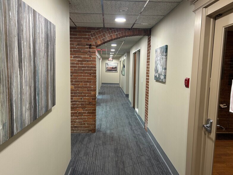 More Photos Of 10 Wall St, Norwalk Office Residential For Lease