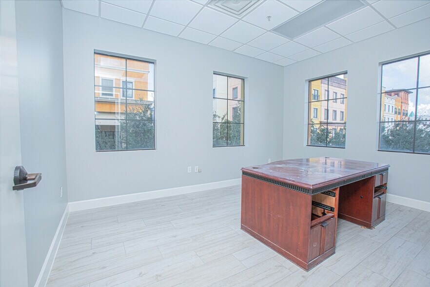 More Photos Of 6996 Piazza Grande Ave, Orlando Office For Lease