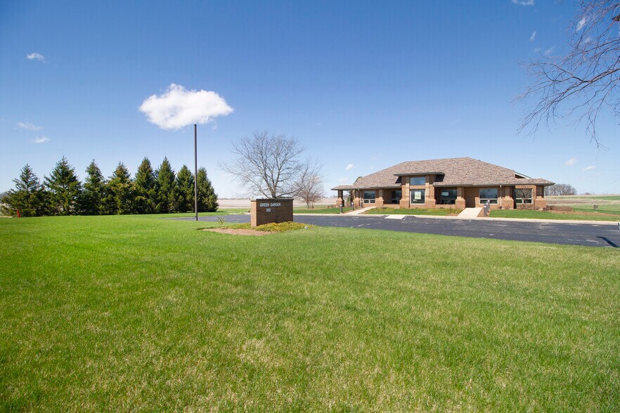 More Photos Of 10808 W Monee Manhattan Rd, Monee Office For Sale