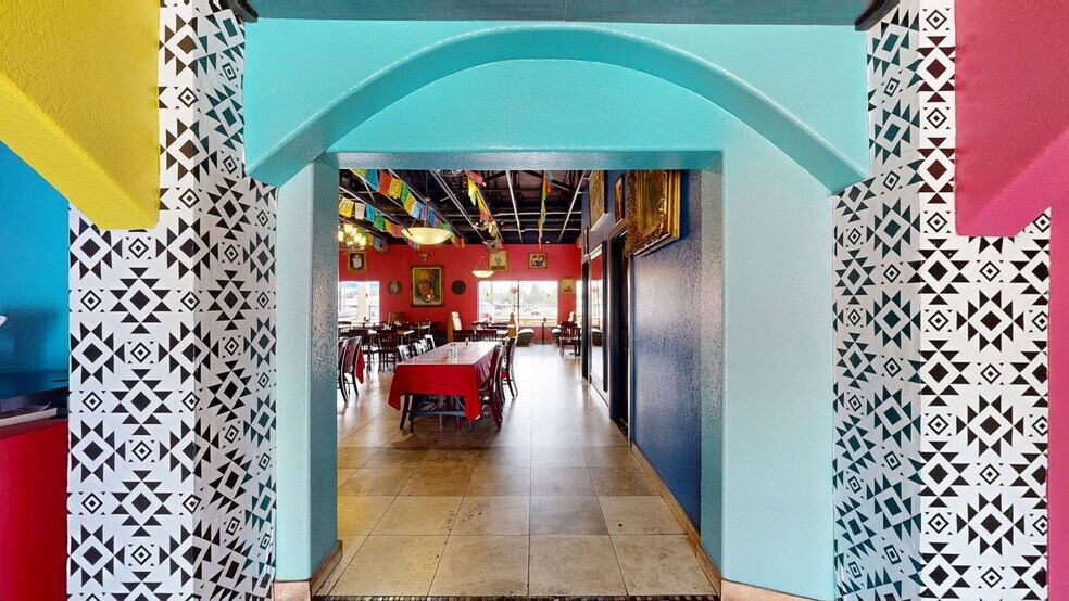 More Photos Of 4946 Rigsby Ave, San Antonio Restaurant For Sale