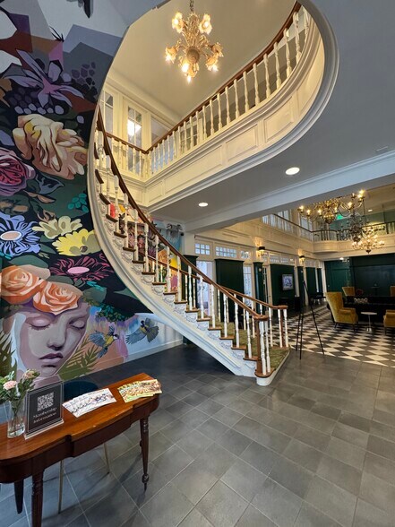 More Photos Of 425 N Florida Ave, Tampa Office For Lease
