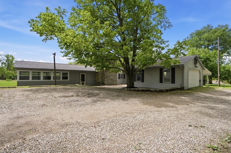More Photos Of 2996 Millville Shandon Rd, Hamilton Specialty For Sale