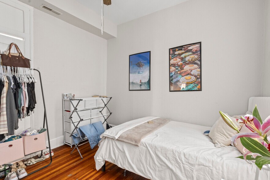 More Photos Of 94 Morris St, Charleston Apartments For Sale