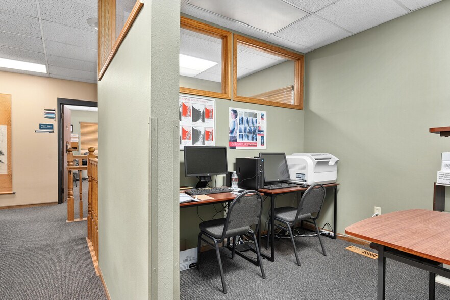 More Photos Of 822-826 S Hastings Way, Eau Claire Medical For Sale