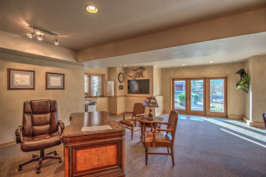 More Photos Of 70 Morning Sun Dr, Woodland Park Loft Creative Space For Sale