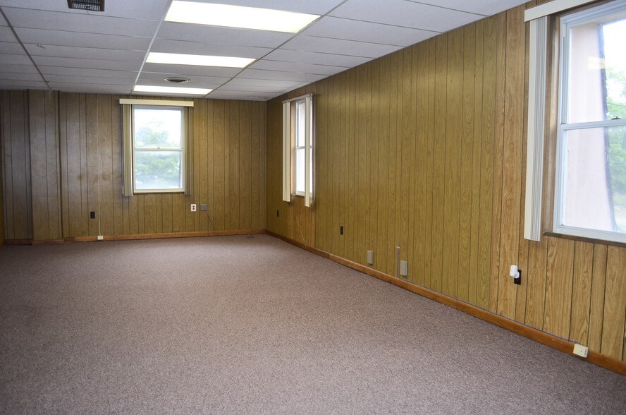 More Photos Of 820 S White Horse Pike, Hammonton Medical For Sale