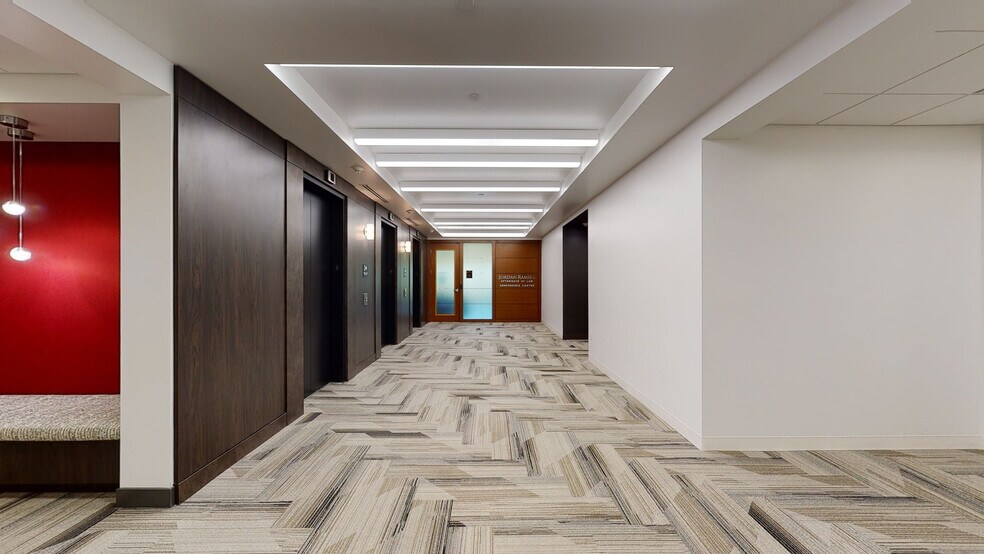 More Photos Of 2 Centerpointe Dr, Lake Oswego Office For Lease