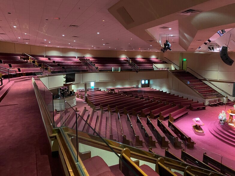 More Photos Of 1500 S Dayton St, Aurora Religious Facility For Sale