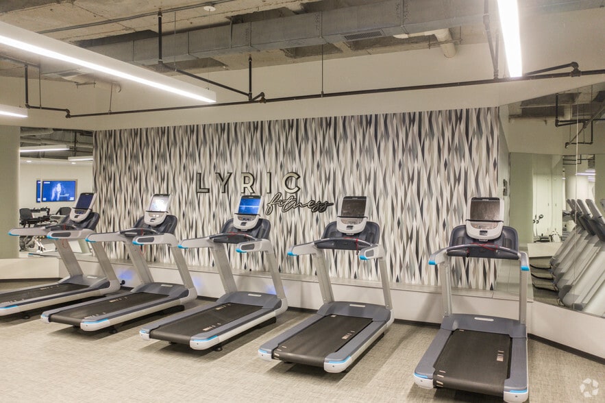 More Photos Of 440 Louisiana St, Houston Office For Lease