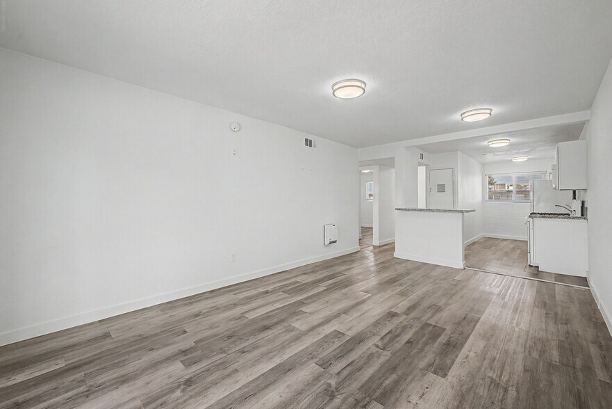 More Photos Of , Tucson Multifamily For Sale
