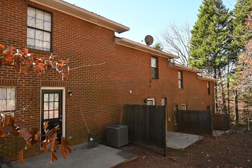More Photos Of 3282 Highpoint Ct, Snellville Apartments For Sale