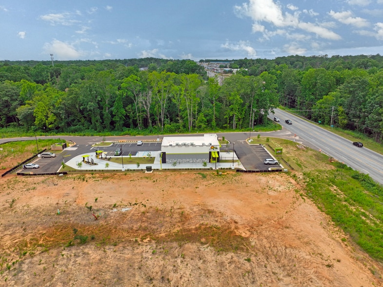 More Photos Of 3065 Pepperell Pky, Opelika Fast Food For Lease