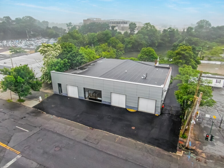 More Photos Of 212-216 Main St, New Rochelle Freestanding For Lease