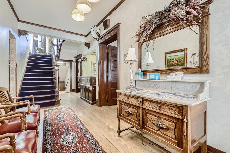 More Photos Of 1600 Pennsylvania St, Denver Office Residential For Sale