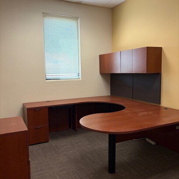 More Photos Of 1115 E Cottonwood Ln, Casa Grande Office For Lease