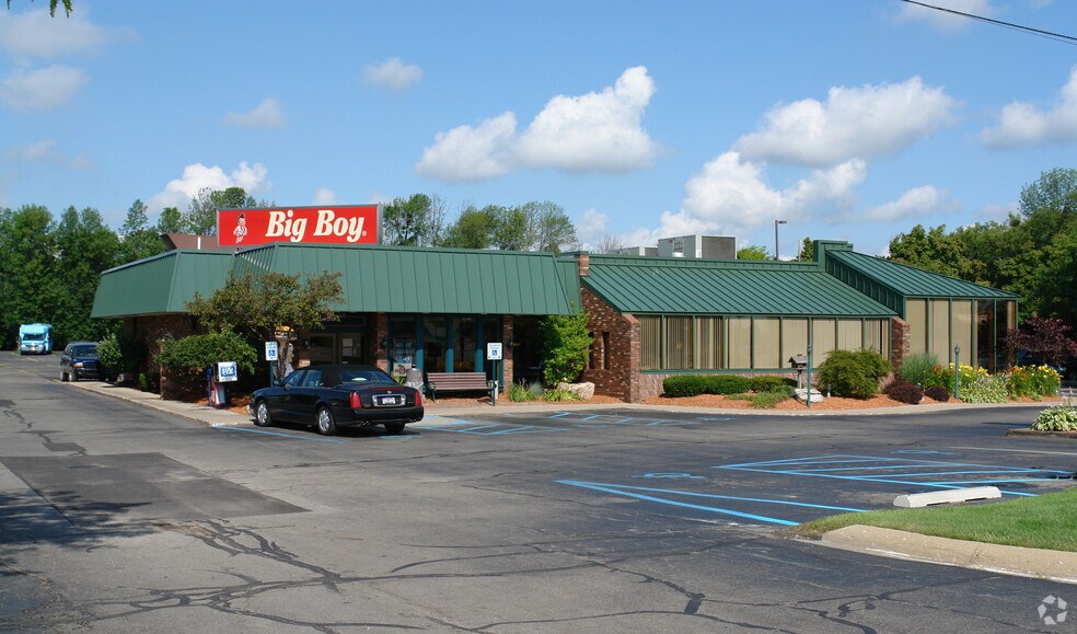 Primary Photo Of 1408 S Us-127-br, Saint Johns Restaurant For Sale