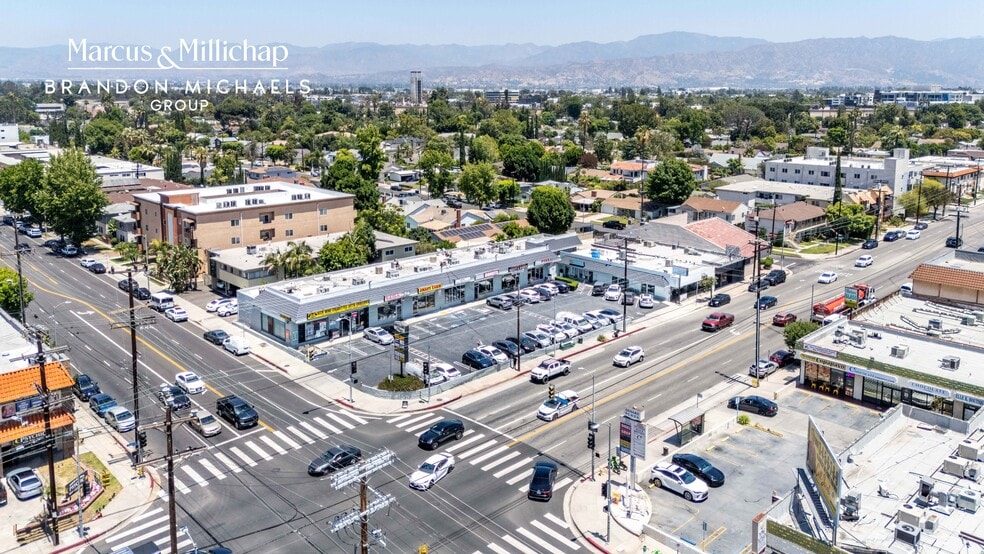 More Photos Of 12439-12463 Oxnard St, North Hollywood Storefront For Sale