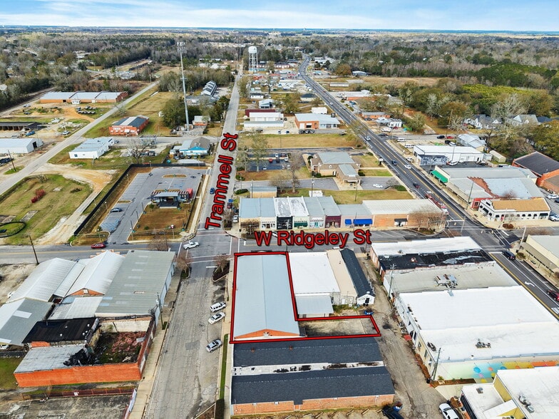 More Photos Of 111 W Ridgeley St, Atmore Storefront For Sale
