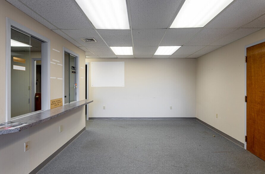 More Photos Of 1221 Main St, Weymouth Medical For Lease